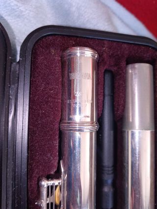 Flauta Travesera Yamaha YFL-381 (Cabeza de Plata).