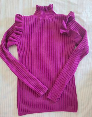 JERSEY CUELLO ALTO MORADO.