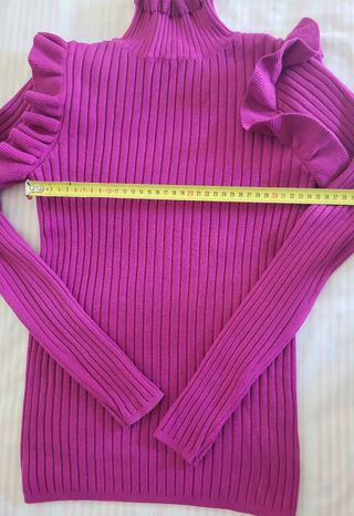 JERSEY CUELLO ALTO MORADO.