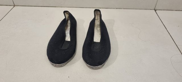 Zapatillas de gimnasia negras
