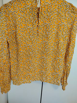 Blusa Zara floral