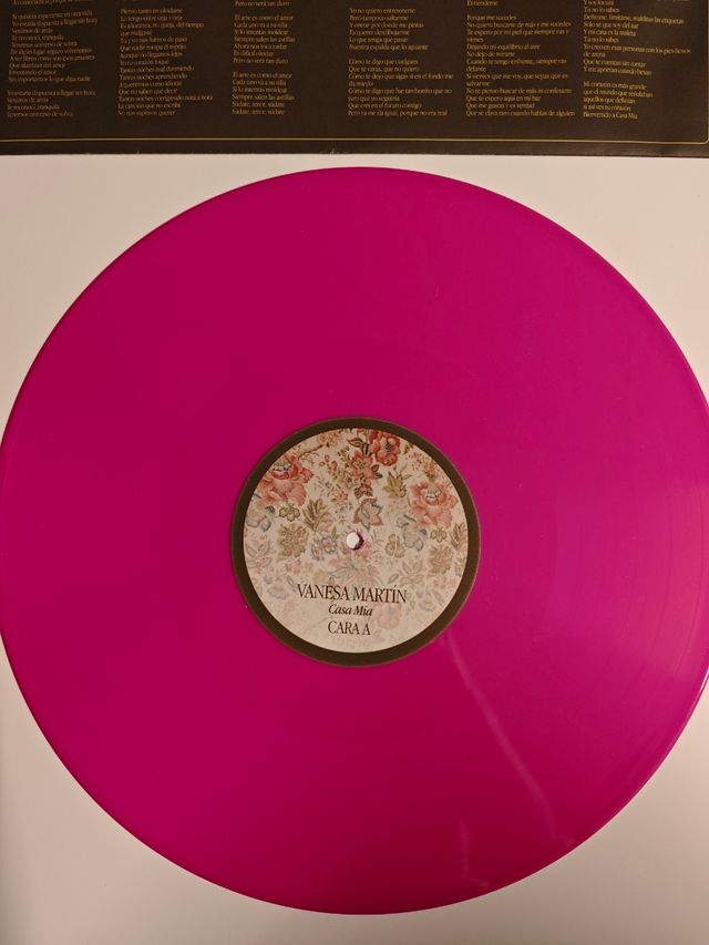 Edición Vinilo Vanesa Martín firmado + CD + cinta