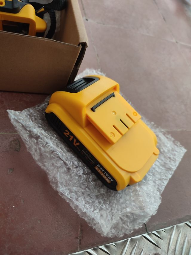 Juego Taladro Atornillador a Batería Nuevo