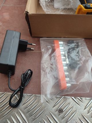 Juego Taladro Atornillador a Batería Nuevo