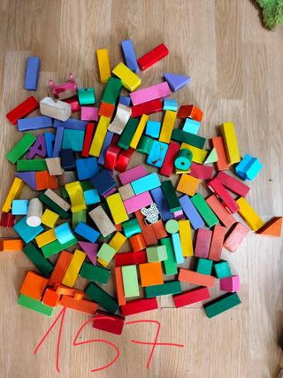 Bloques de madera , plástico y juegos de mesa