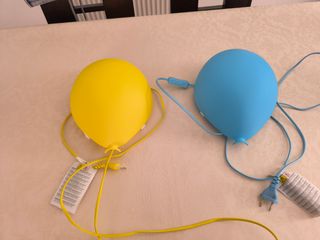 Dos lámparas Globo Pared Azul y Amarillo