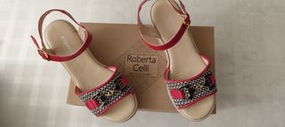 Sandalias Roberta Celli Beige y Rojas