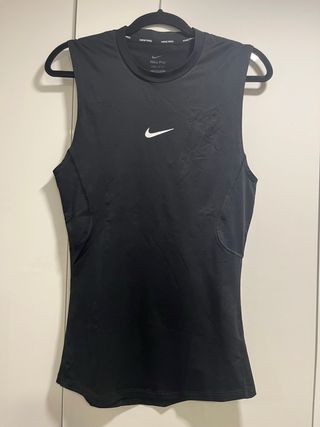 Camiseta Nike Pro compresión sin mangas