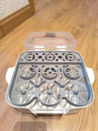 Esterilizador de biberones y chupetes Nuvita