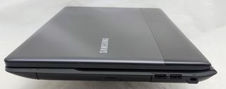 Notebook 15,6" SAMSUNG NP300E5C i5/8GB/SSD240GB/BT