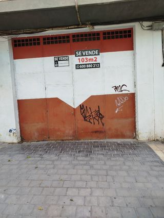 LOCAL COMERCIAL CON TRASTEROS 
