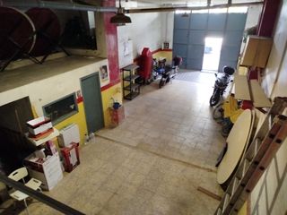 LOCAL COMERCIAL CON TRASTEROS 
