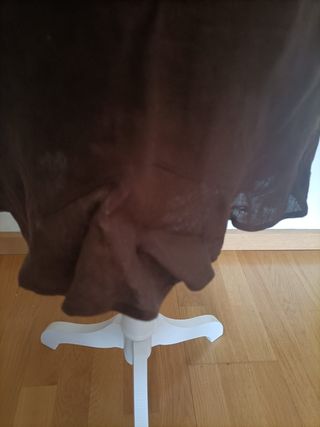 Traje de mujer marrón