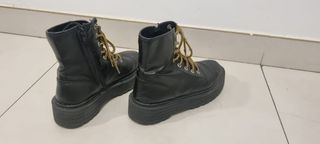Botas estilo Dr. Martens Piel Negra de pull & bear
