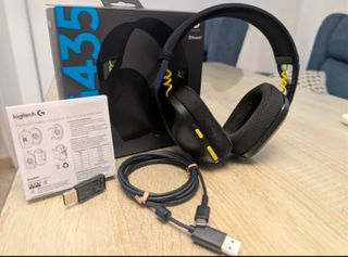 Auriculares Logitech G 435