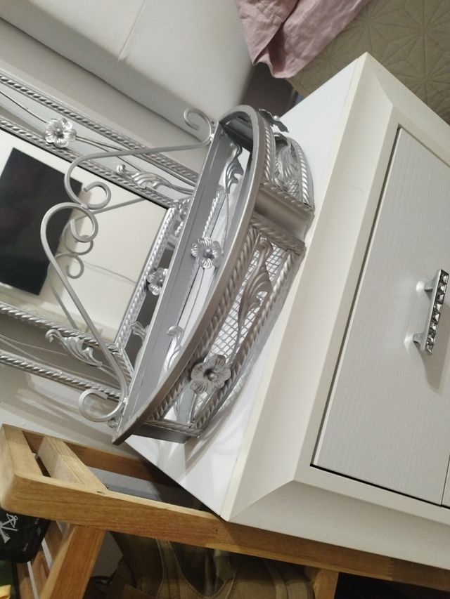 Conjunto Espejo con bandeja decorativo plateado