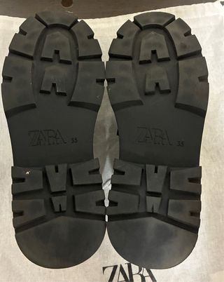 Zapatos Zara niña charol cadena dorada T35