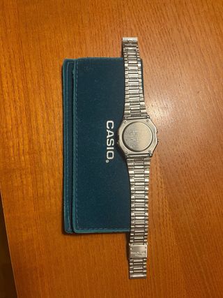 Reloj Casio Plateado