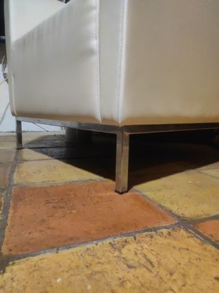 Butaca sillón blanco piel sintética