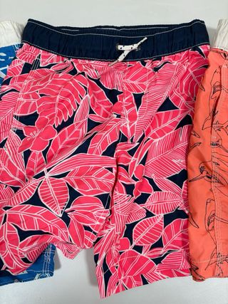 Bañadores niño GAP Talla L (10) 
como nuevos
