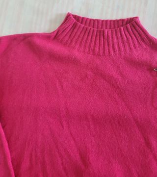 JERSEY DE PUNTO ROJO.