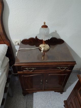 Muebles de dormitorio madera oscura