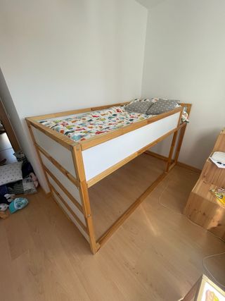 Cama infantil Kura Ikea