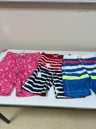 Bañadores matca GAP niño Talla S (6-7) como nuevos