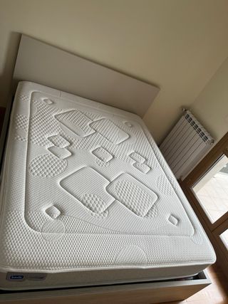 Cama Matrimonio Madera y Tela