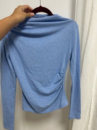 Blusa azul Stradivarius