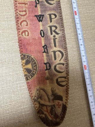 Espada de madera con funda