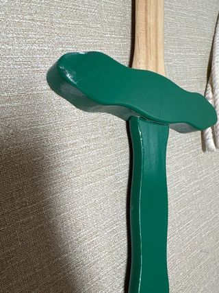 Espada de madera con funda