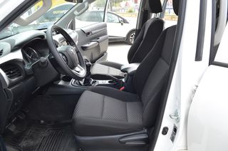 Toyota Hilux D-4D Cabina Doble GX Hardtop+Gancho