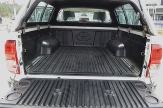 Toyota Hilux D-4D Cabina Doble GX Hardtop+Gancho
