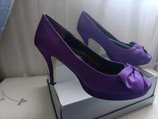 Zapatos de fiesta morados