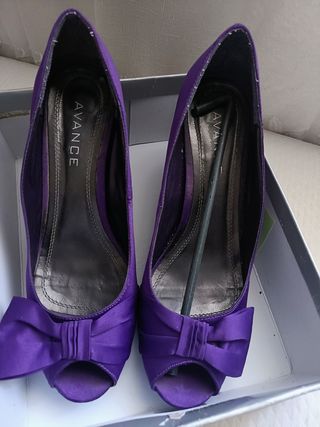 Zapatos de fiesta morados