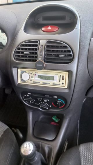 Peugeot 206 2003