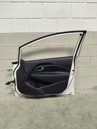Puerta delantera derecha Kia Rio de 2014