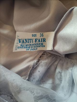 Camisón Vanity Fair largo raso y encaje azul T36