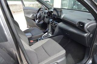  SUV/4X4 5 plazas 5 puertas Híbrido 116 caballos A
