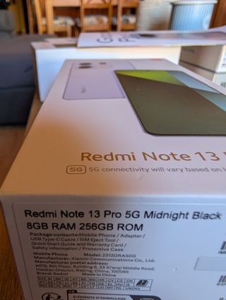 Se vende teléfono móvil de la marca redmi note 13 