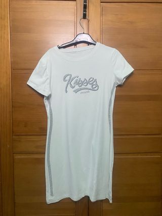 Vestidos blancos
Se venden individualmente 

