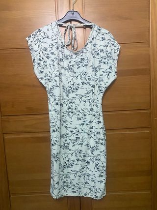 Vestidos blancos
Se venden individualmente 
