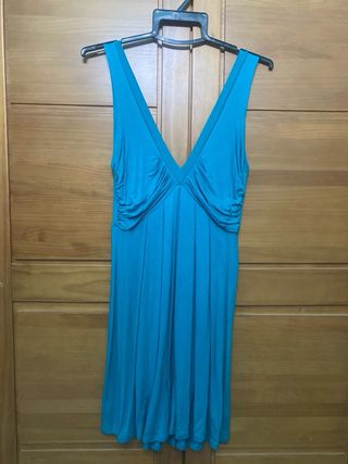 Vestidos blancos
Se venden individualmente 
