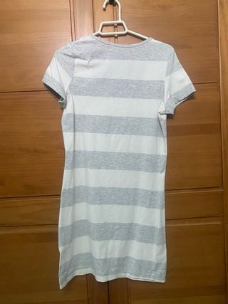 Vestidos blancos
Se venden individualmente 
