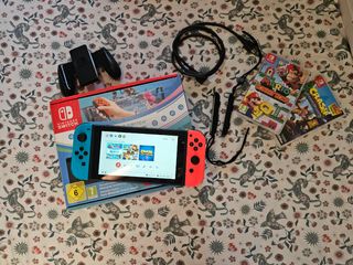 Nintendo Switch + Mario vs Donkey Kong y Crash
