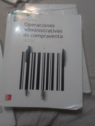Libro de texto en formato físico de Operaciones...