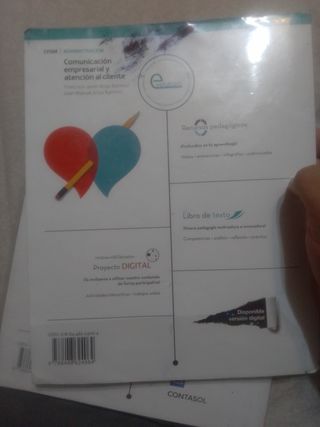Libro de texto en formato físico de Operaciones...