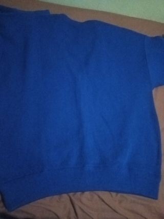 Chaqueta de lana azul para hombre.