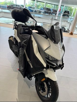 BMW C400GT BLANCA  6800€